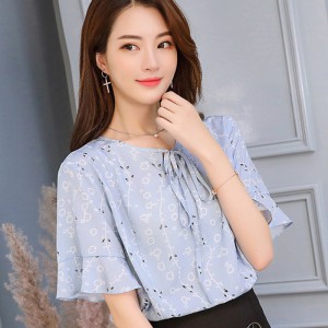 Hiện đại và trẻ trung chốn công sở với Cỏ Fashion